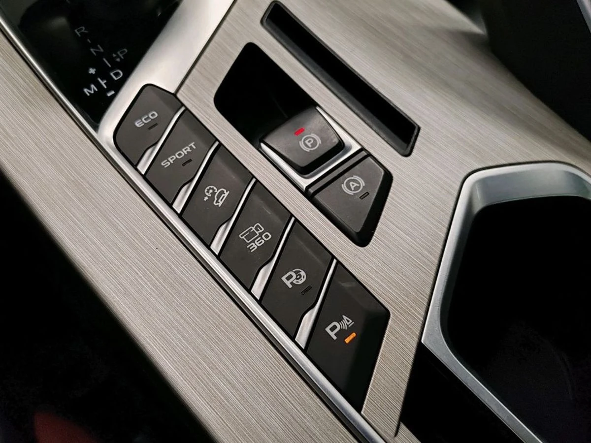 Geely Coolray, 2023г, передний привод, робот