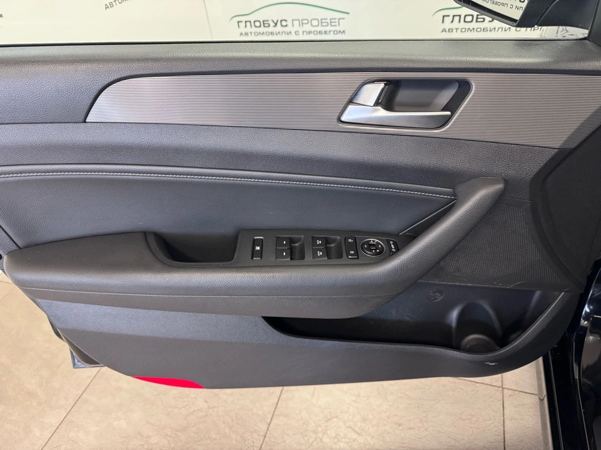 Hyundai Sonata, 2018г, передний привод, автомат
