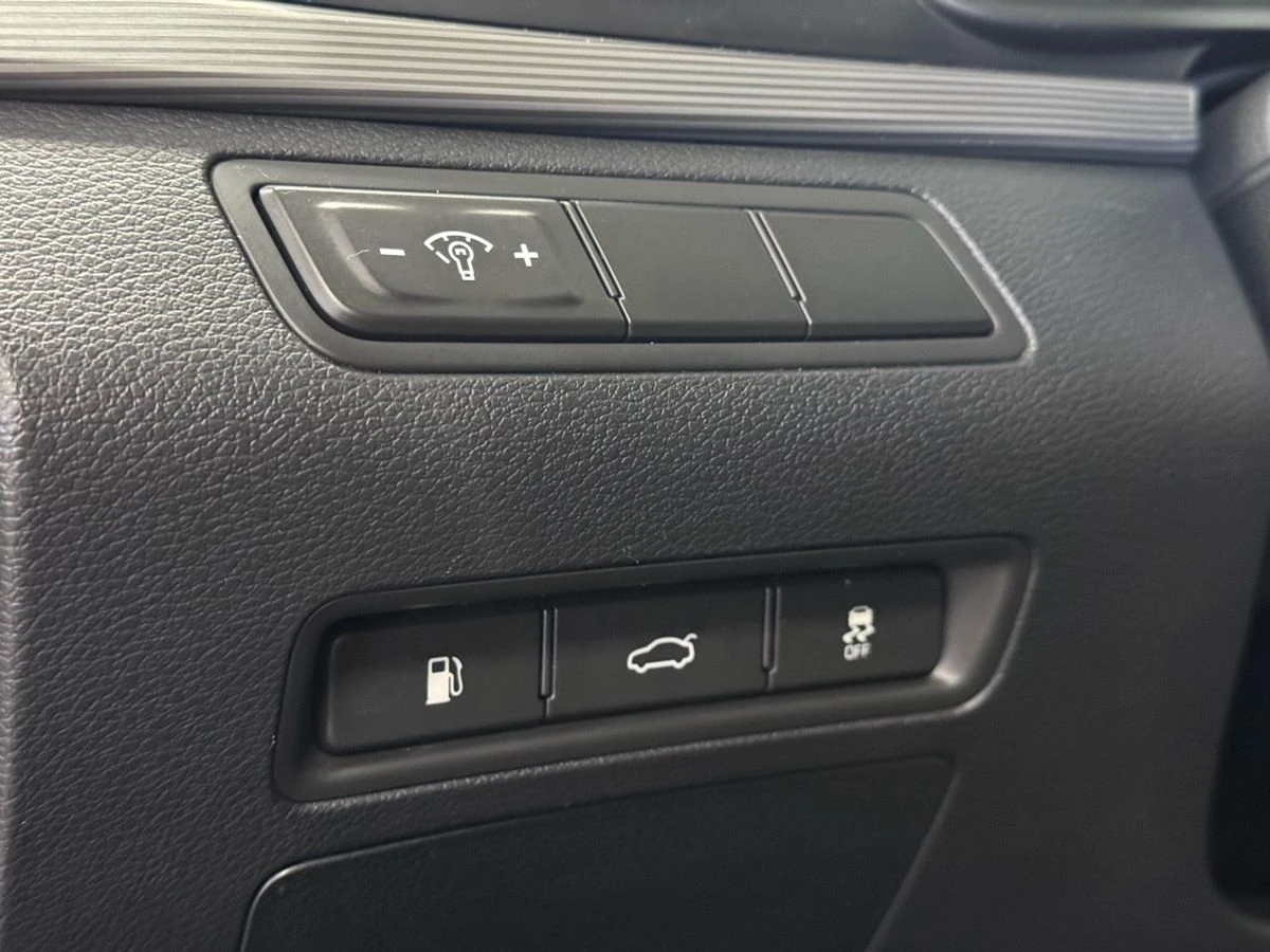 Hyundai Sonata, 2018г, передний привод, автомат