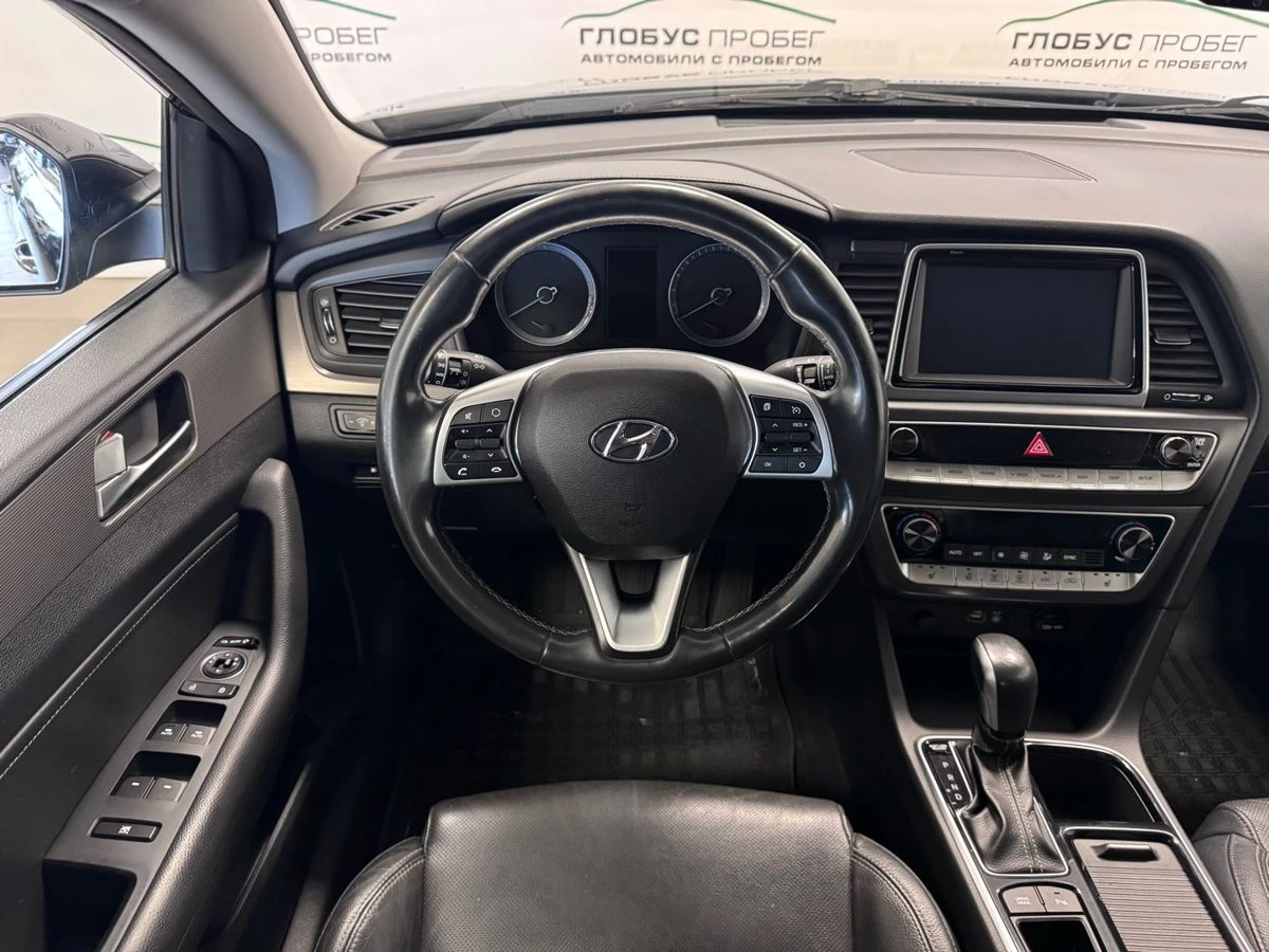 Hyundai Sonata, 2018г, передний привод, автомат