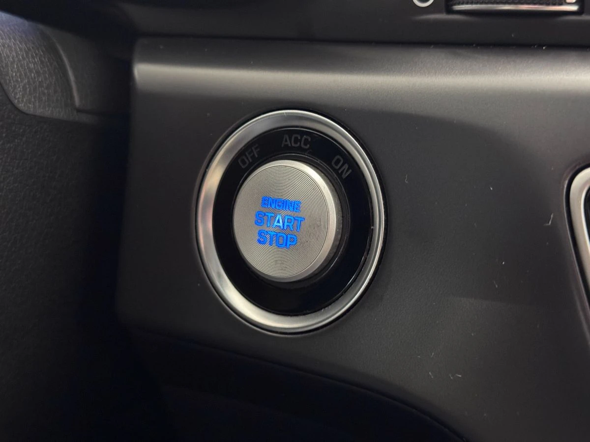 Hyundai Sonata, 2018г, передний привод, автомат