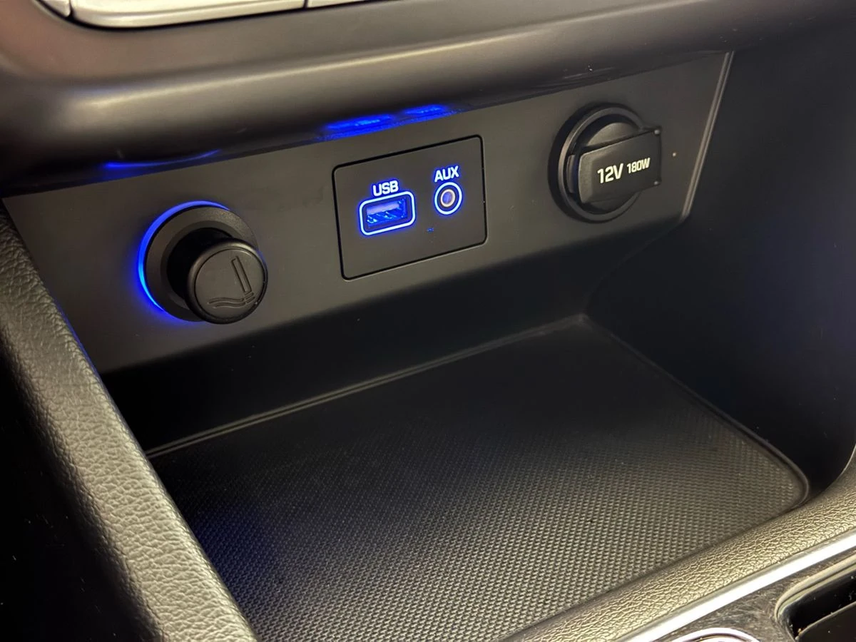 Hyundai Sonata, 2018г, передний привод, автомат