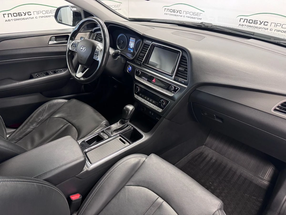 Hyundai Sonata, 2018г, передний привод, автомат