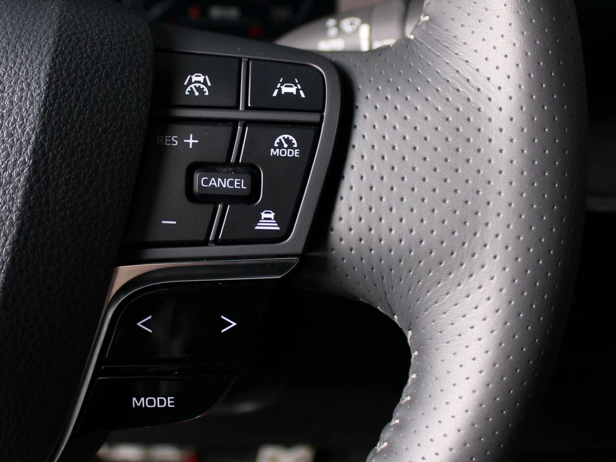 Toyota Camry, 2026г., передний привод, вариатор