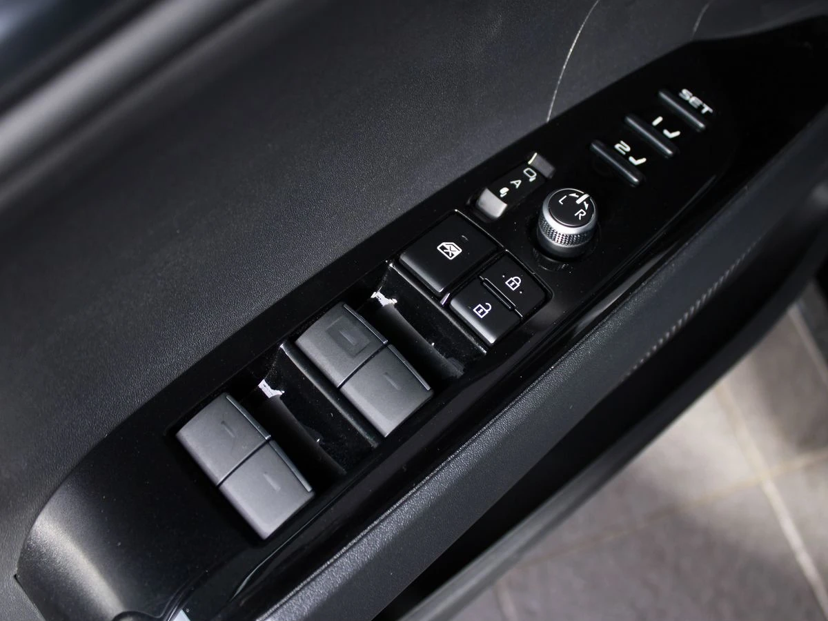 Toyota Camry, 2026г., передний привод, вариатор