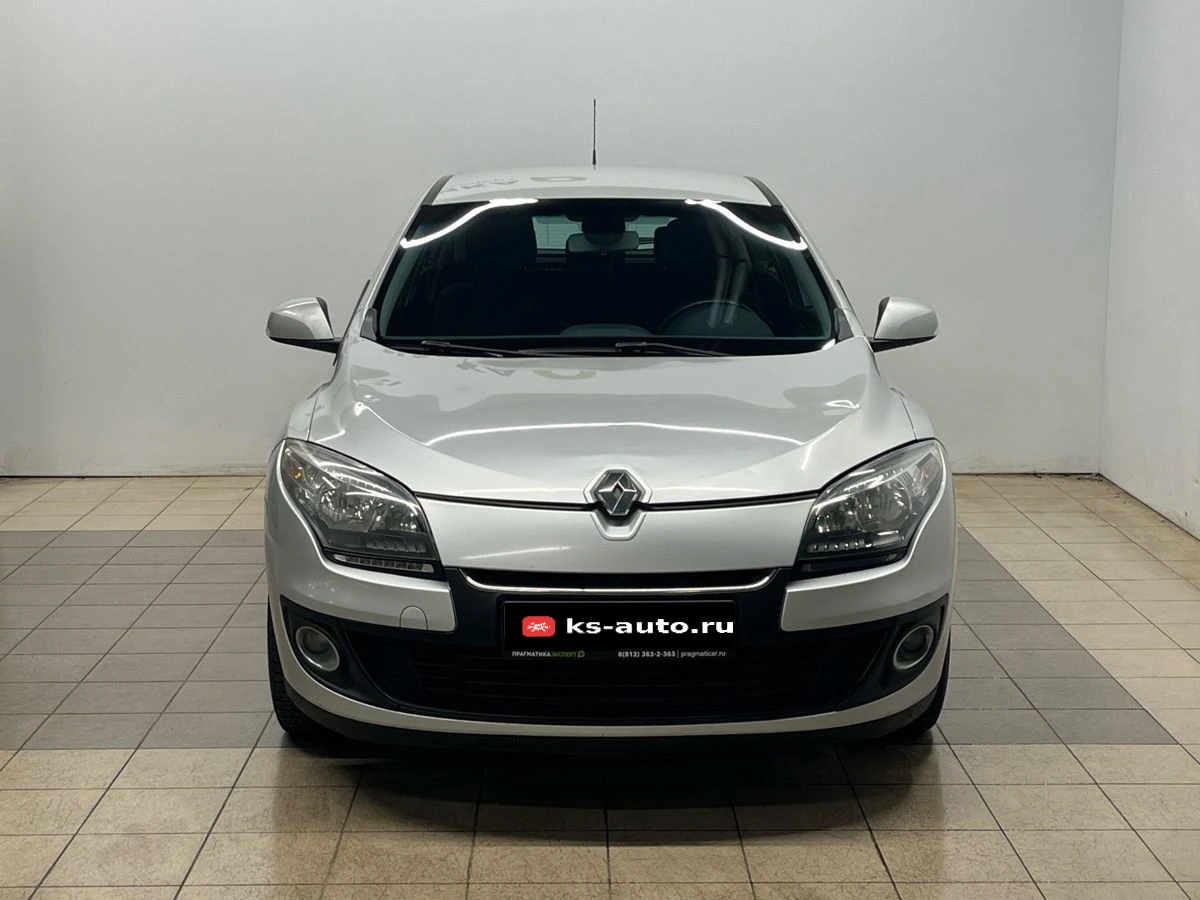 Renault Megane, 2012г, передний привод, механика
