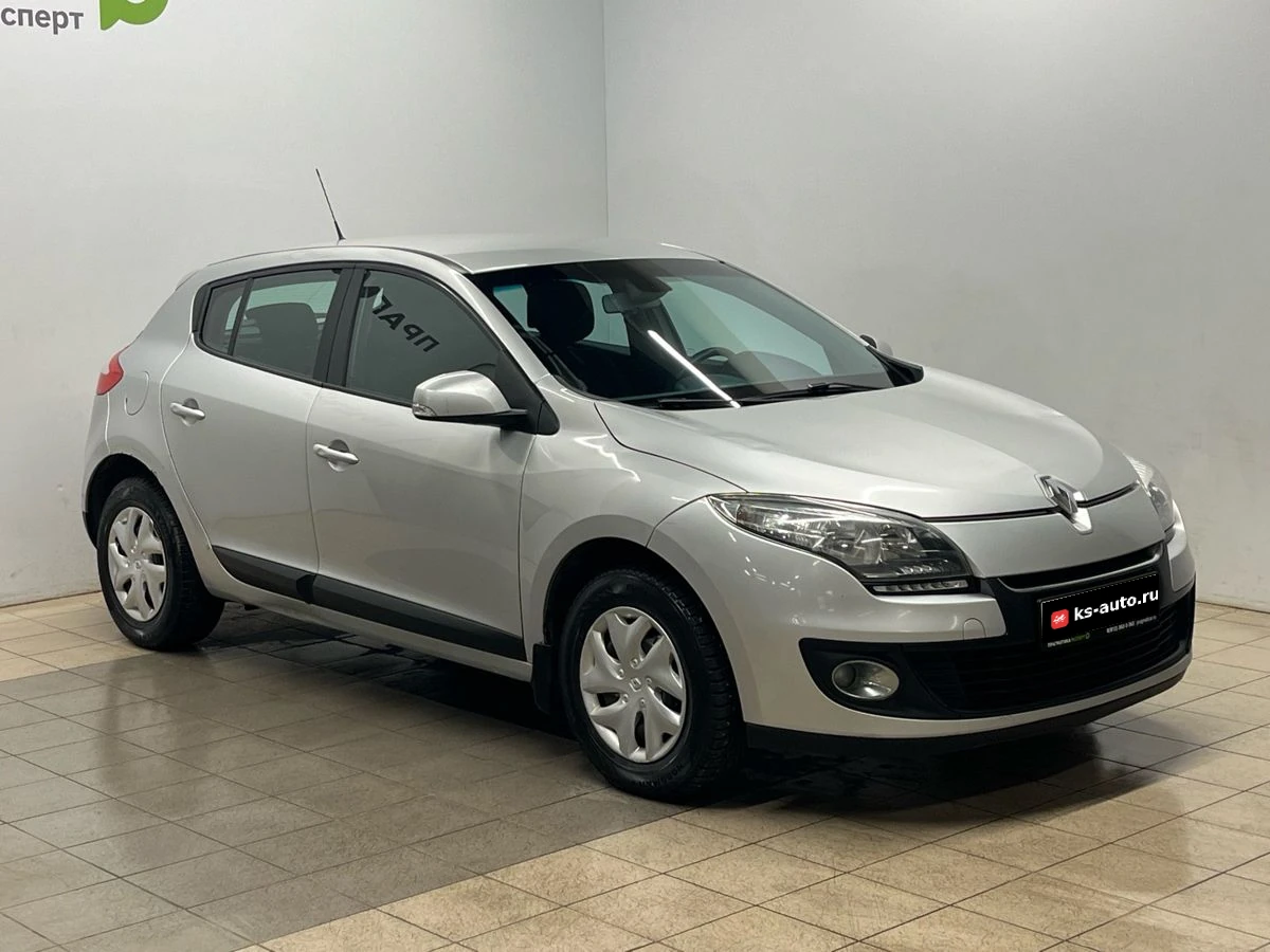Renault Megane, 2012г, передний привод, механика