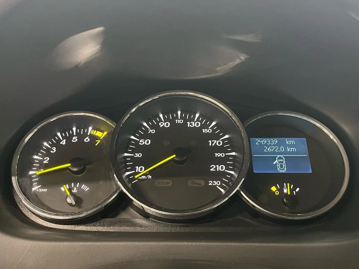 Renault Megane, 2012г, передний привод, механика