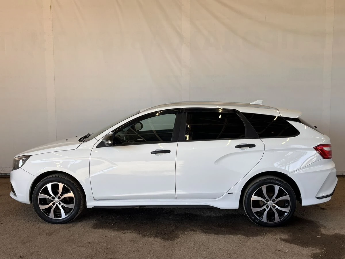 Lada (ВАЗ) Vesta, 2022г, передний привод, механика