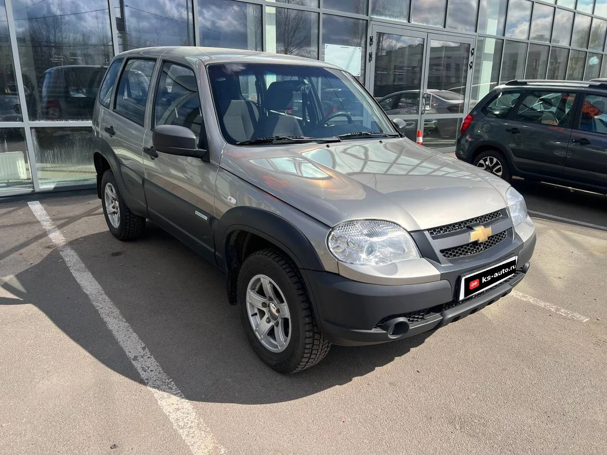 Chevrolet Niva, 2013г, полный привод, механика