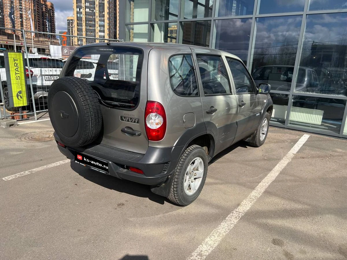 Chevrolet Niva, 2013г, полный привод, механика