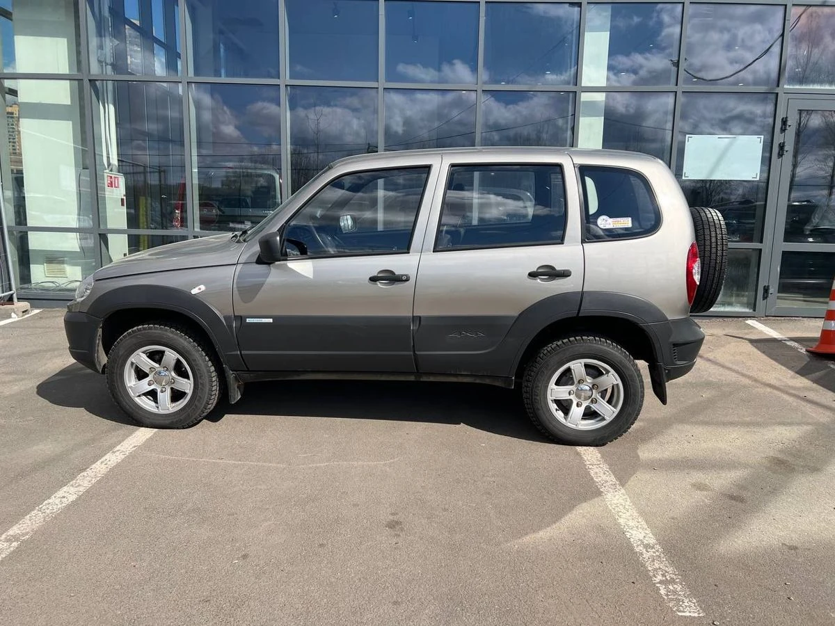 Chevrolet Niva, 2013г, полный привод, механика