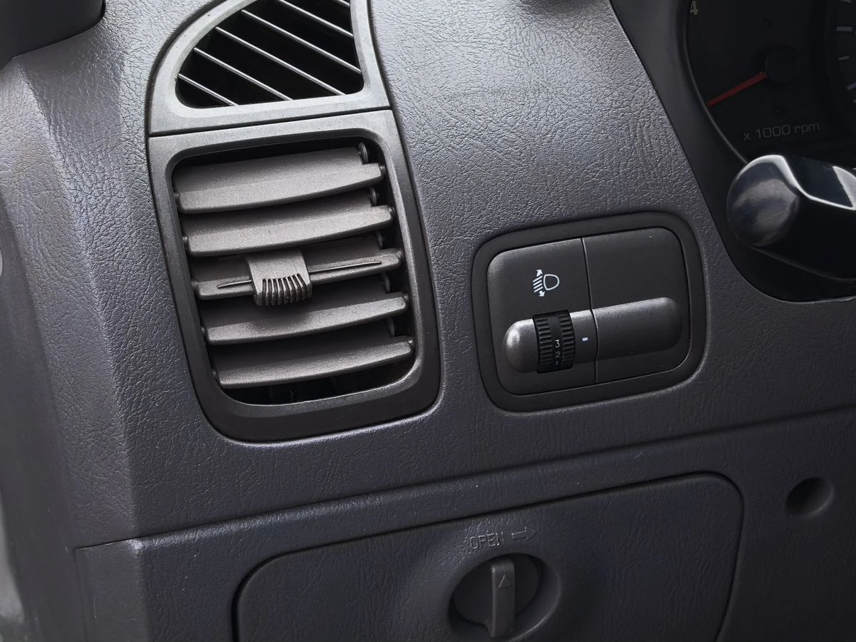 Hyundai Accent, 2006г, передний привод, механика