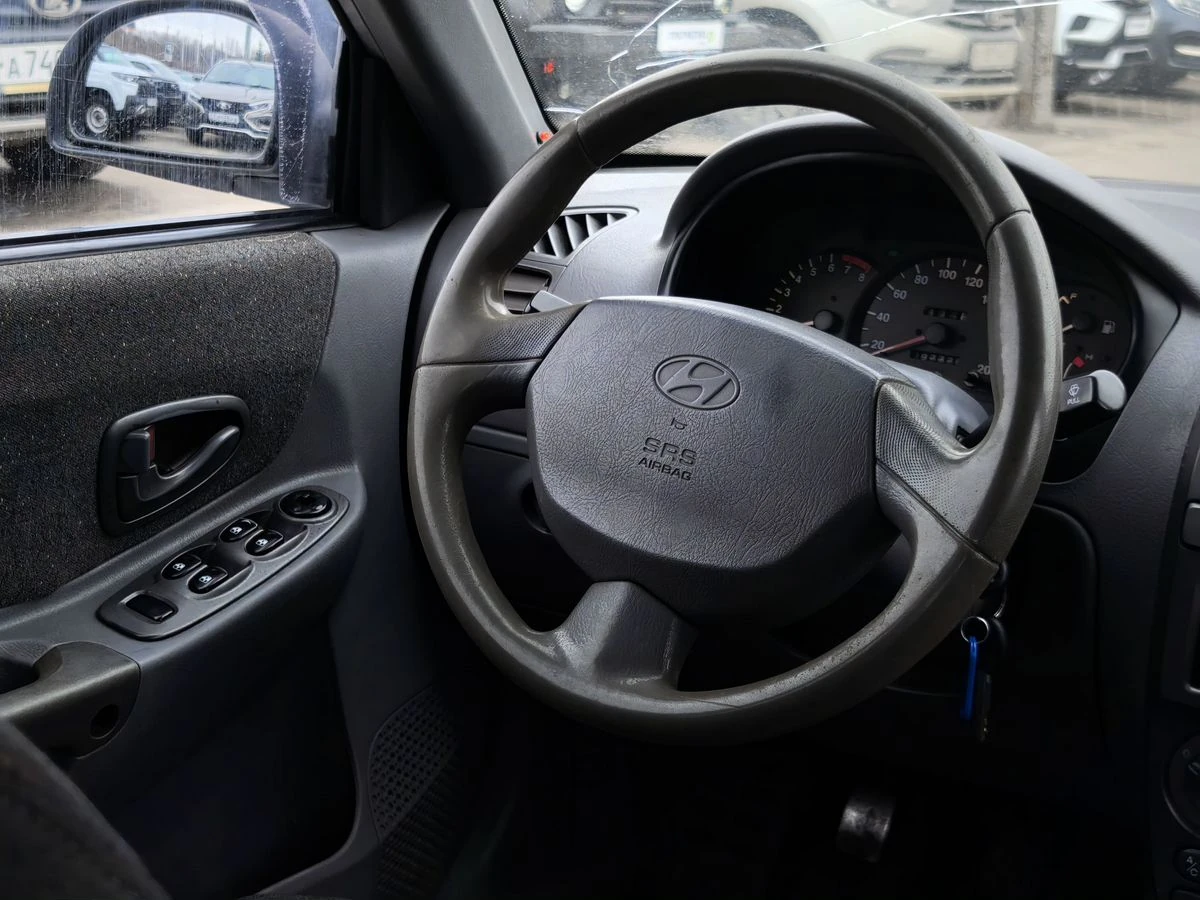 Hyundai Accent, 2006г, передний привод, механика