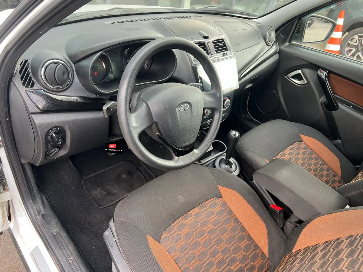 Lada (ВАЗ) Granta, 2019г, передний привод, робот