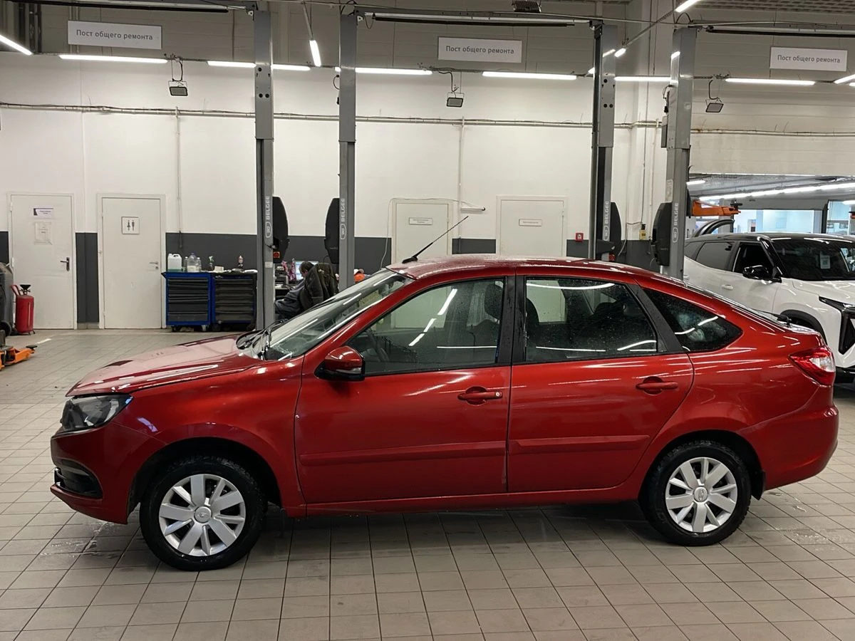 Lada (ВАЗ) Granta, 2021г, передний привод, механика