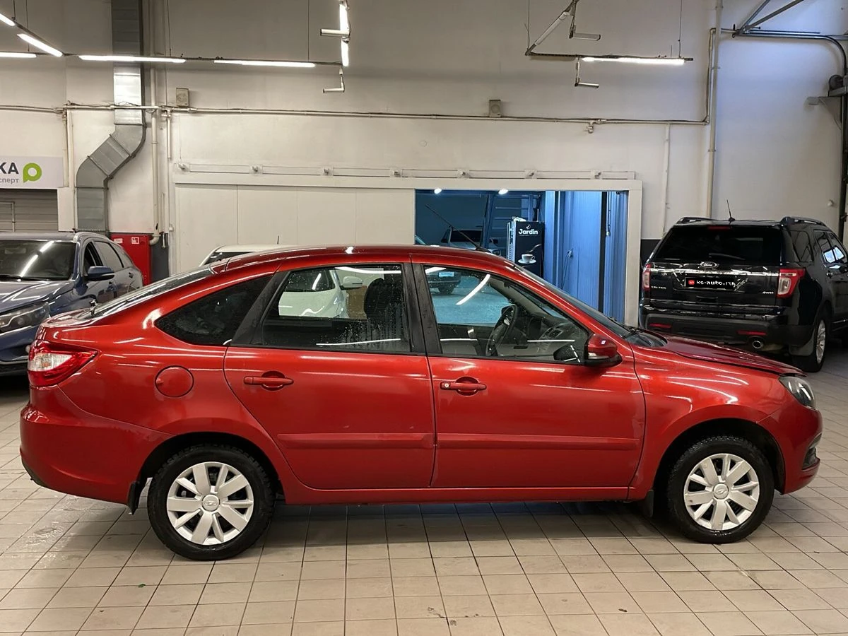 Lada (ВАЗ) Granta, 2021г, передний привод, механика