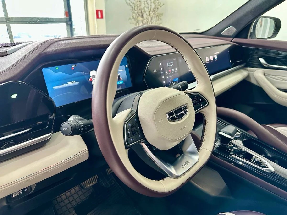 Geely Monjaro, 2023г, полный привод, автомат