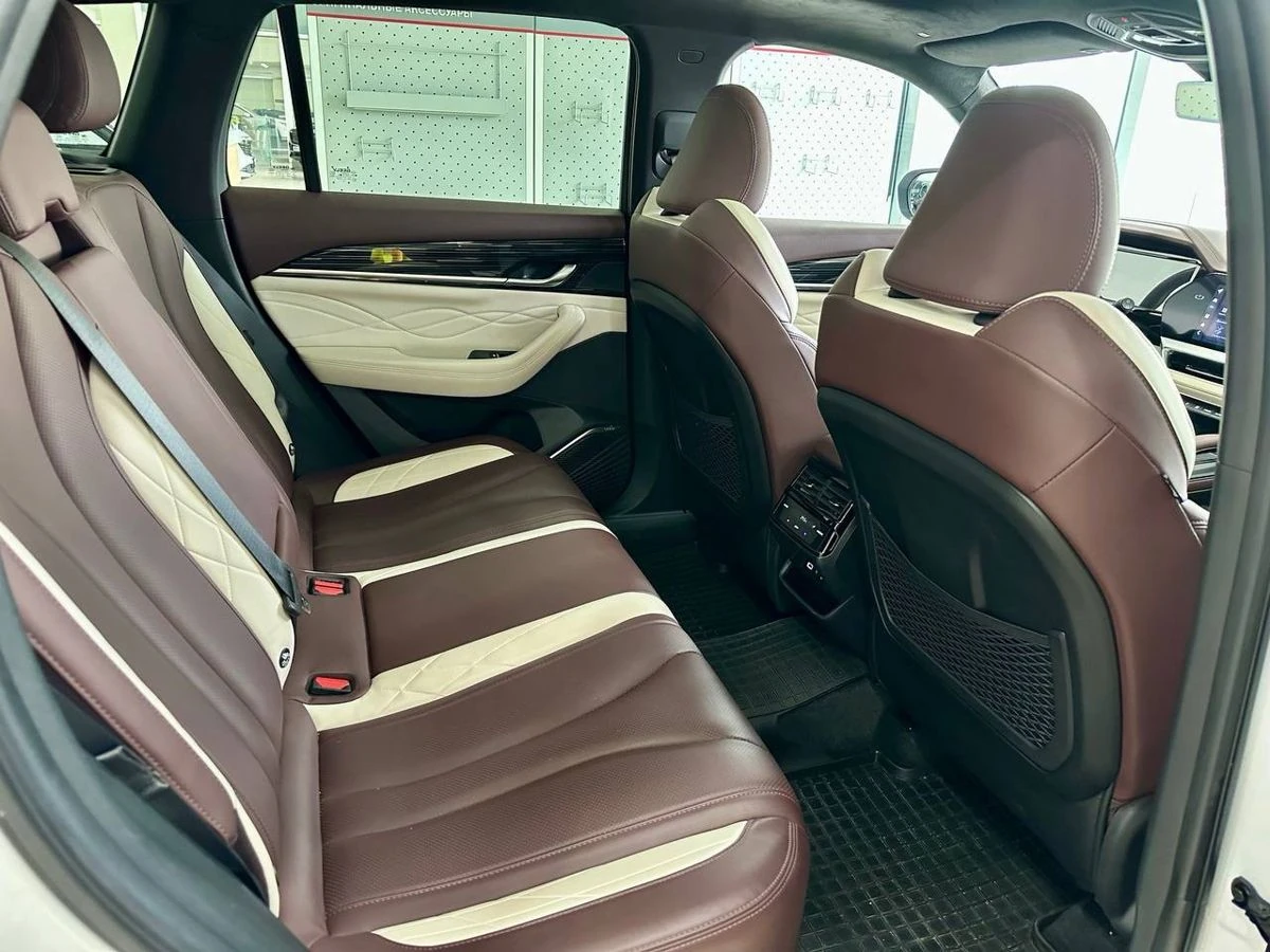 Geely Monjaro, 2023г, полный привод, автомат