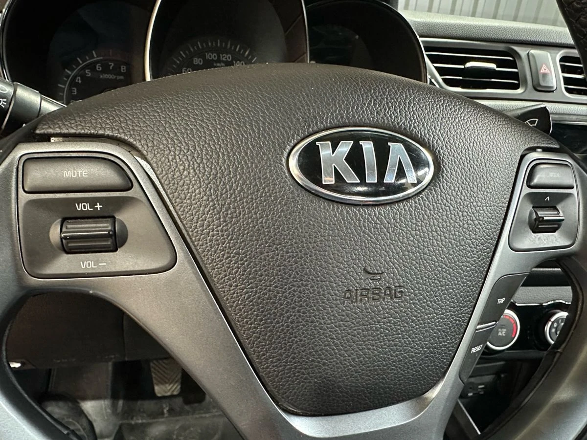 Kia Rio, 2015г, передний привод, механика