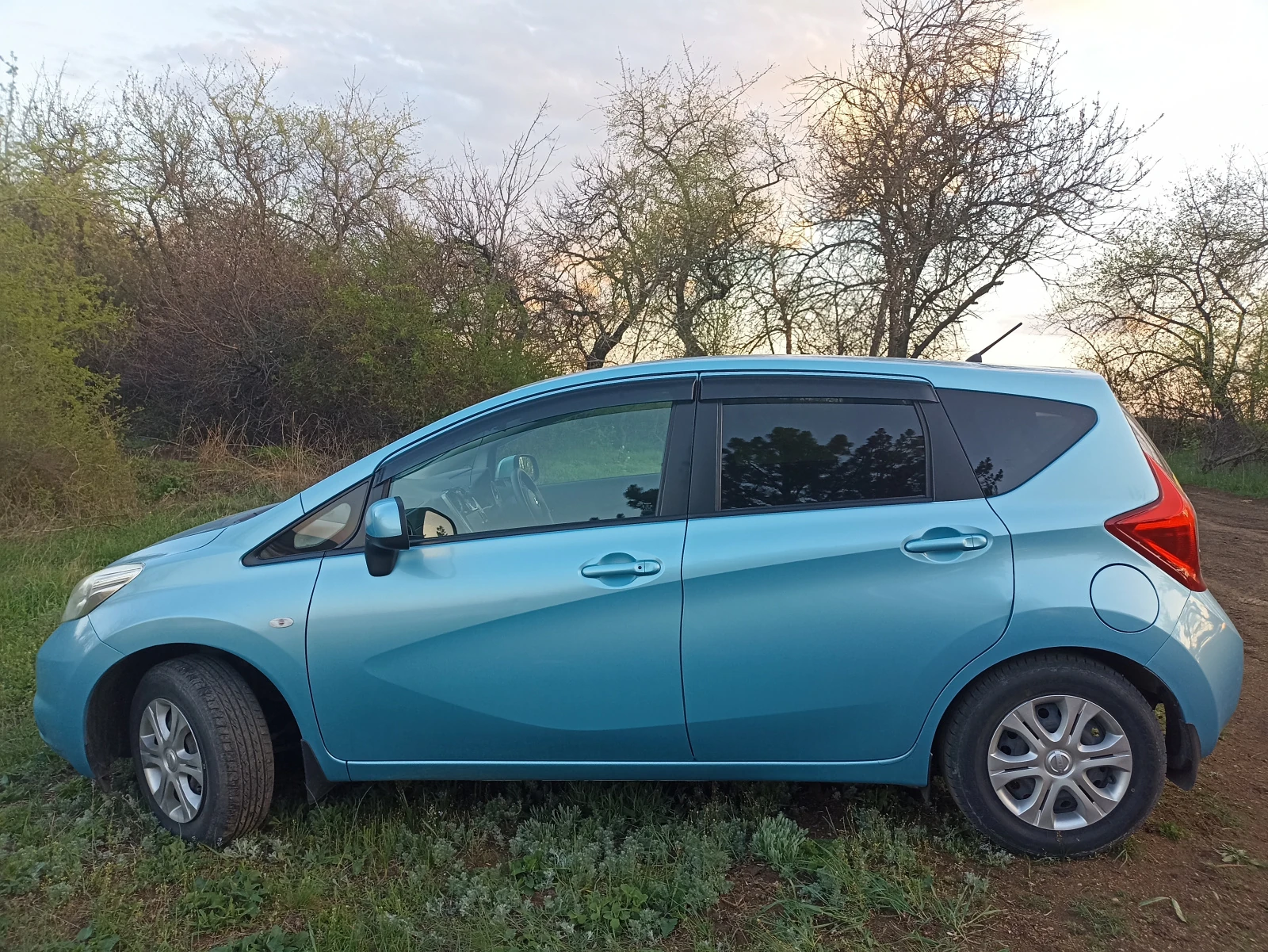 Nissan Note, 2013г, передний привод, вариатор