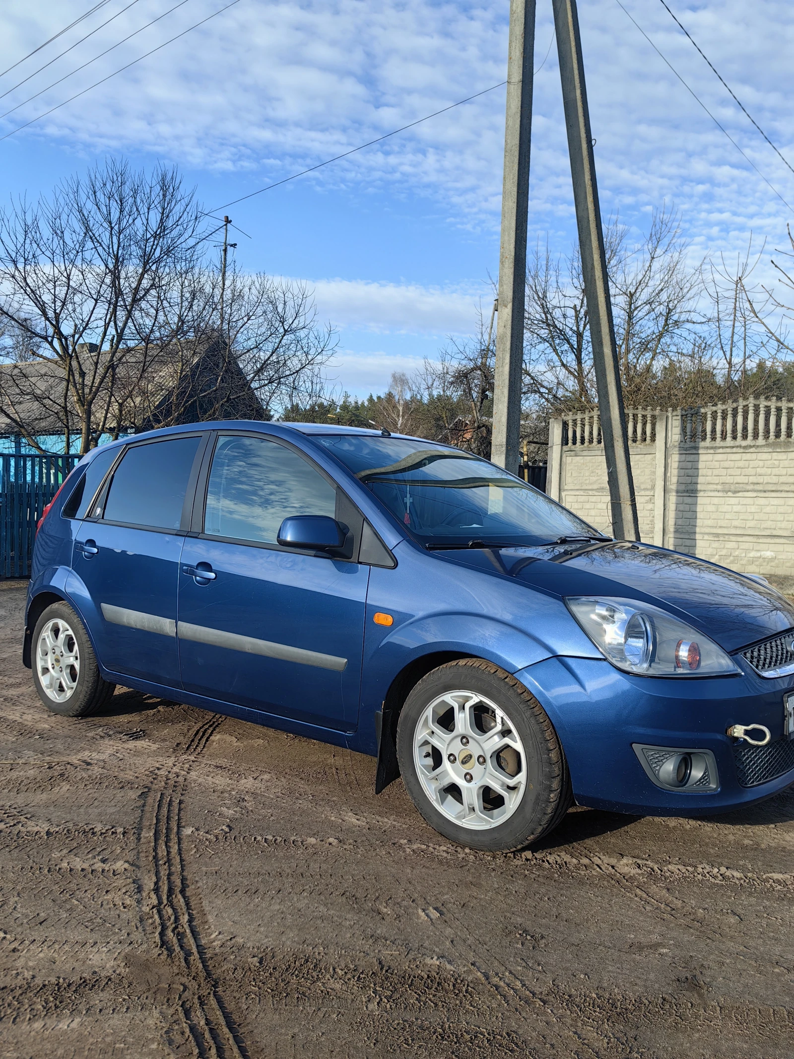 Ford Fiesta, 2006г, передний привод, робот
