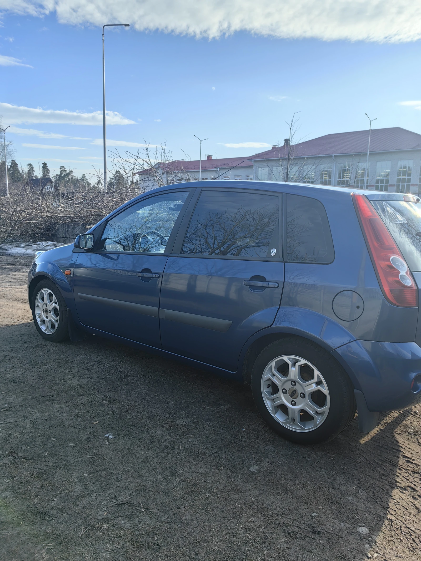 Ford Fiesta, 2006г, передний привод, робот