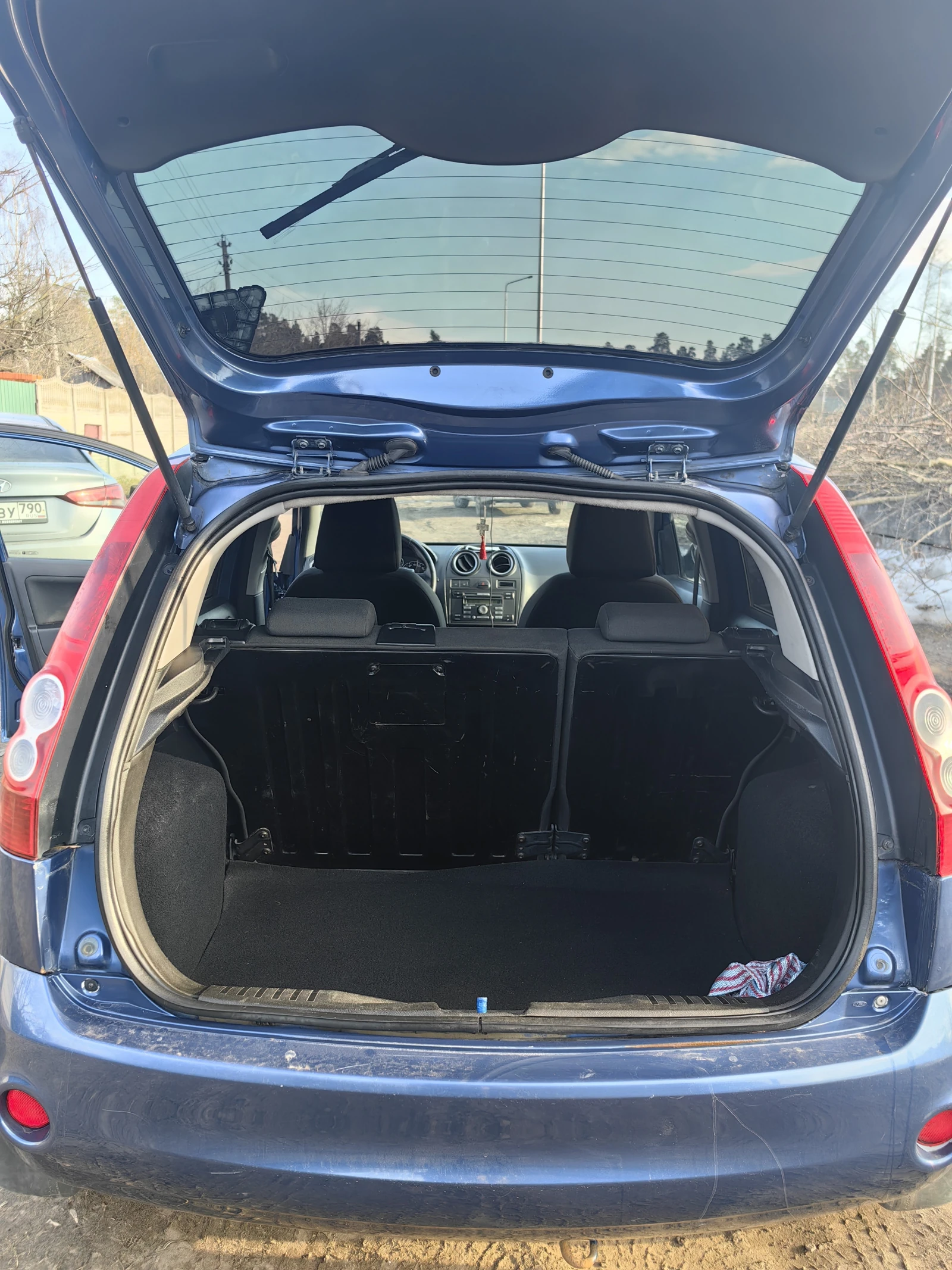 Ford Fiesta, 2006г, передний привод, робот