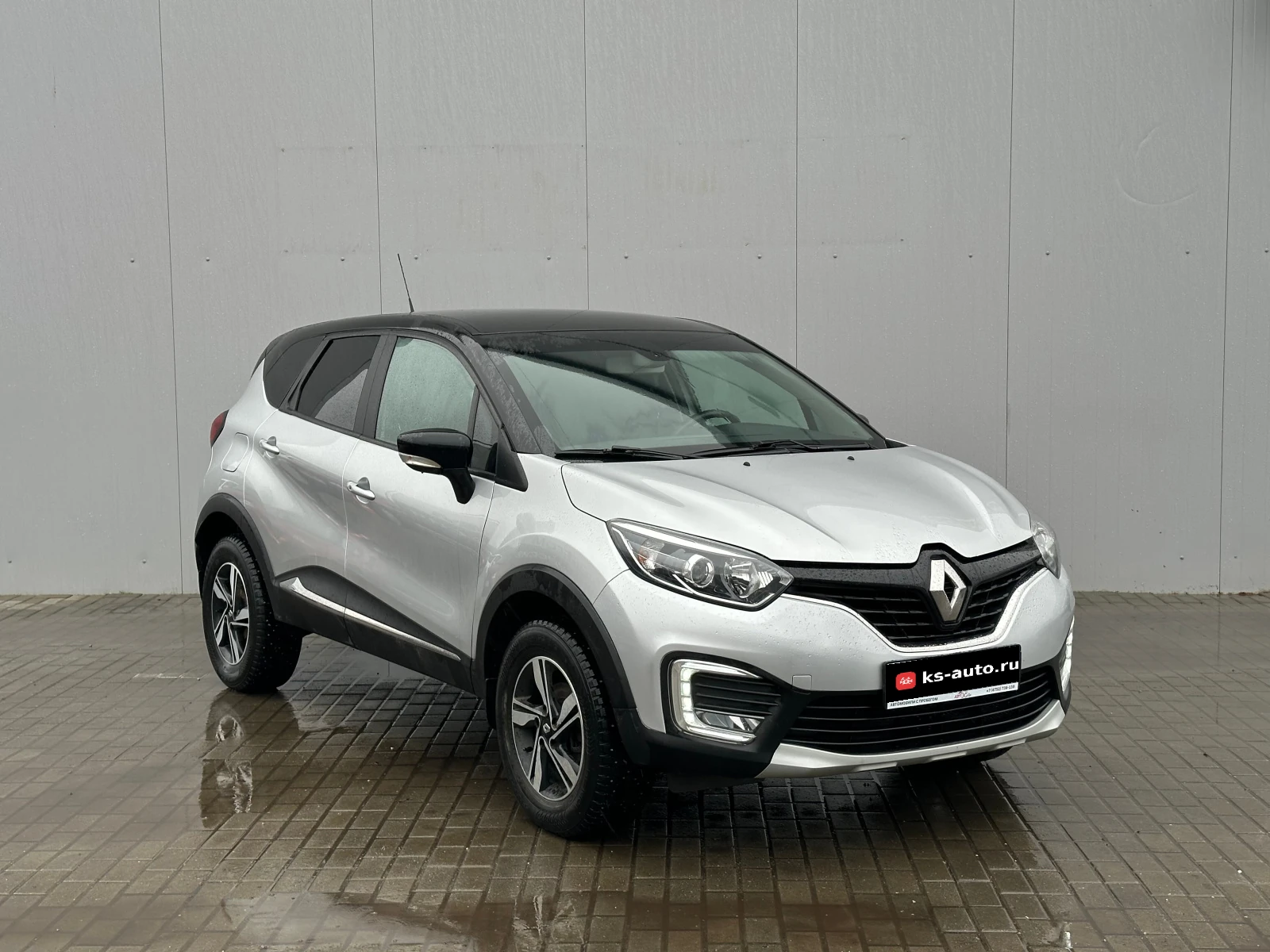 Renault Kaptur, 2017г, передний привод, вариатор