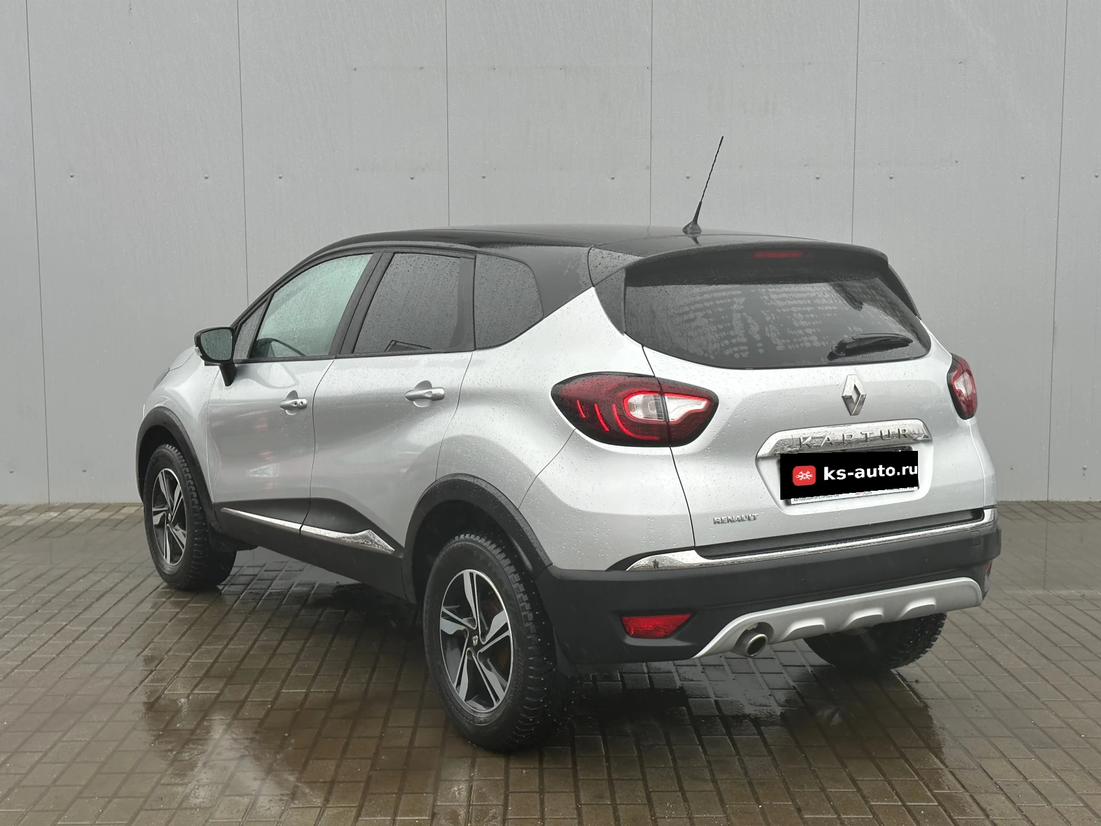 Renault Kaptur, 2017г, передний привод, вариатор