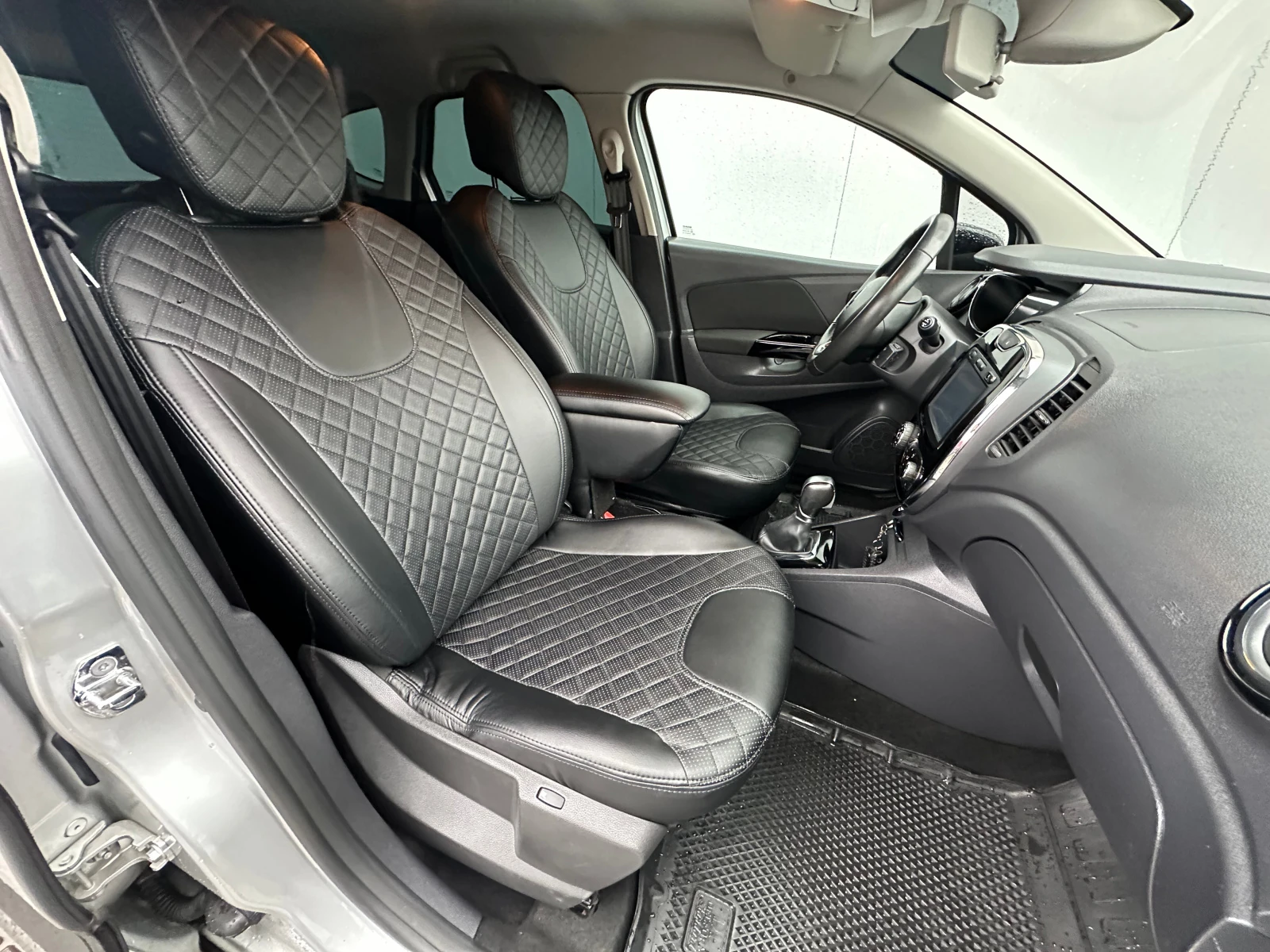 Renault Kaptur, 2017г, передний привод, вариатор