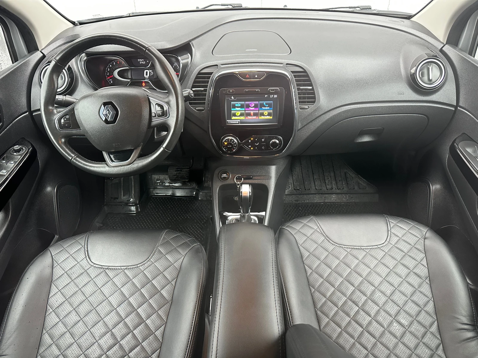 Renault Kaptur, 2017г, передний привод, вариатор