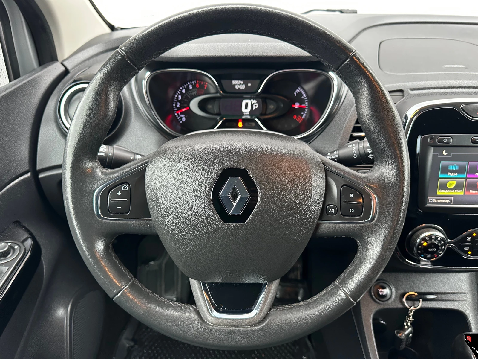 Renault Kaptur, 2017г, передний привод, вариатор