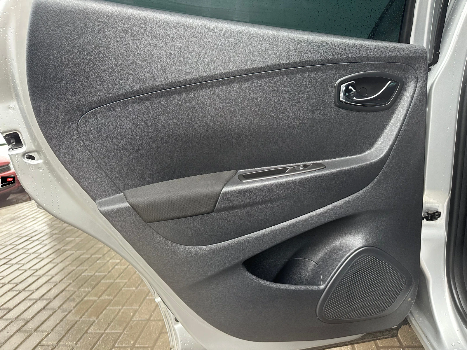 Renault Kaptur, 2017г, передний привод, вариатор