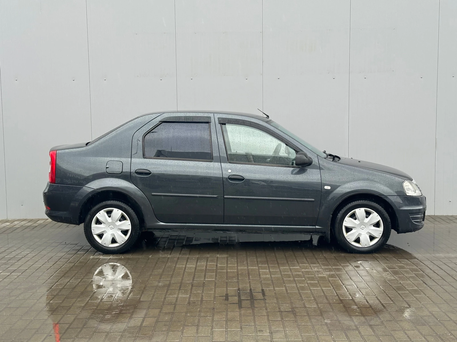 Renault Logan, 2010г, передний привод, механика