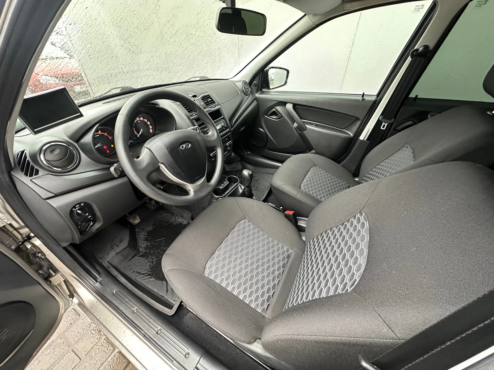 Lada (ВАЗ) Granta, 2020г, передний привод, механика