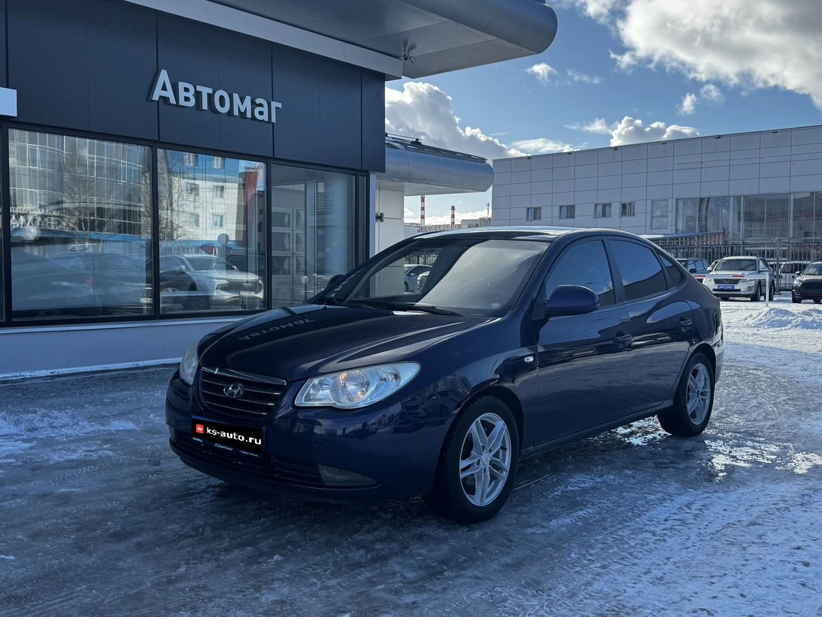 Hyundai Elantra, 2009г, передний привод, автомат