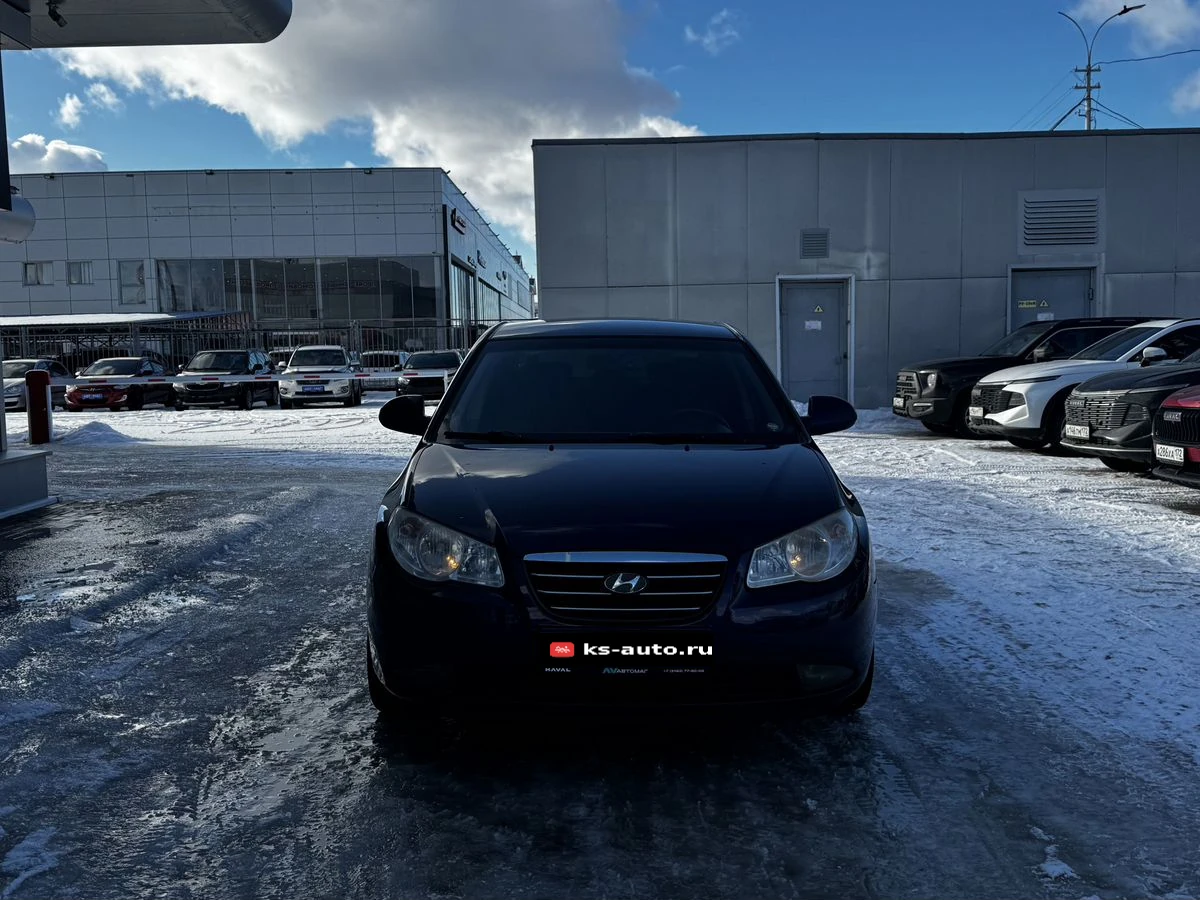 Hyundai Elantra, 2009г, передний привод, автомат