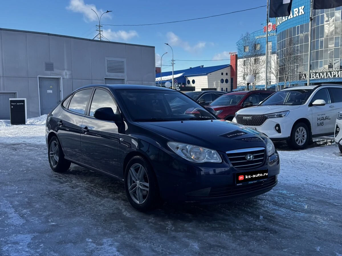 Hyundai Elantra, 2009г, передний привод, автомат