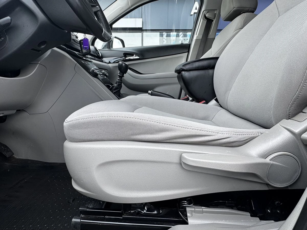 Chevrolet Orlando, 2012г, передний привод, механика