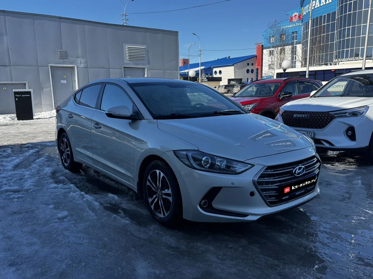 Hyundai Elantra, 2016г, передний привод, автомат
