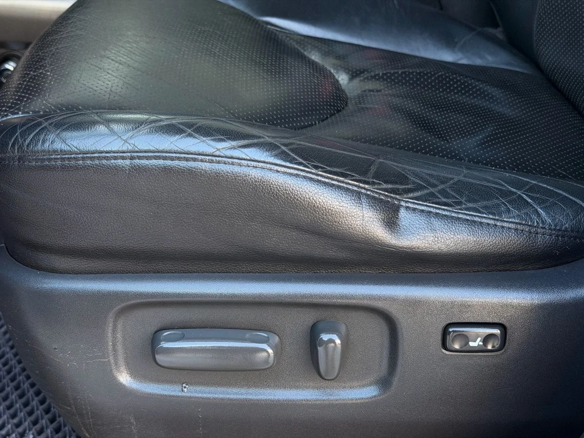 Toyota RAV4, 2011г, полный привод, вариатор