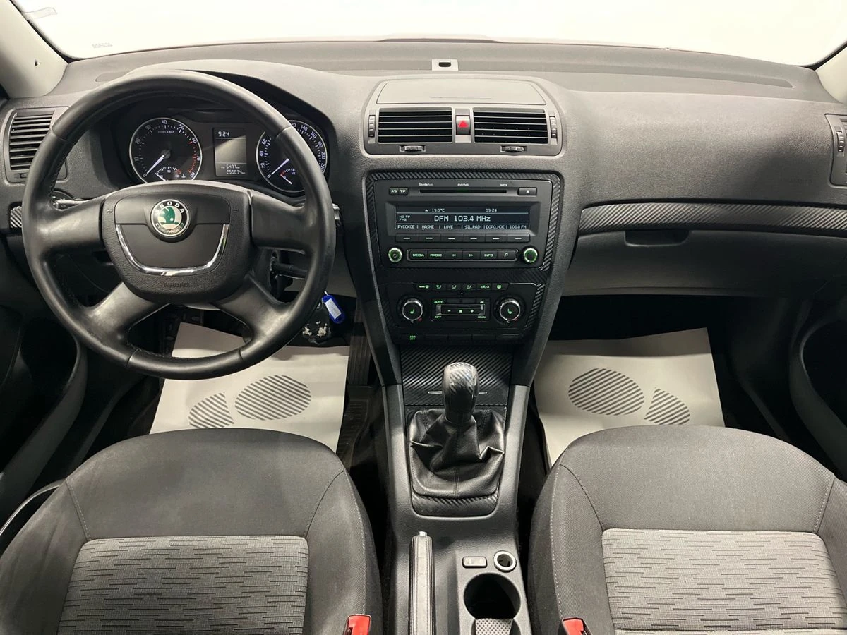 Skoda Octavia, 2010г, передний привод, механика