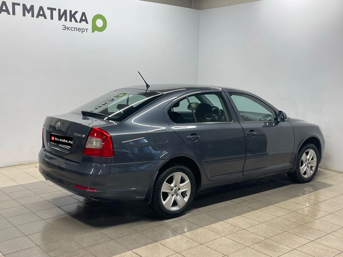Skoda Octavia, 2011г, передний привод, механика
