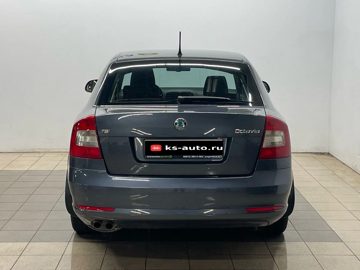 Skoda Octavia, 2011г, передний привод, механика