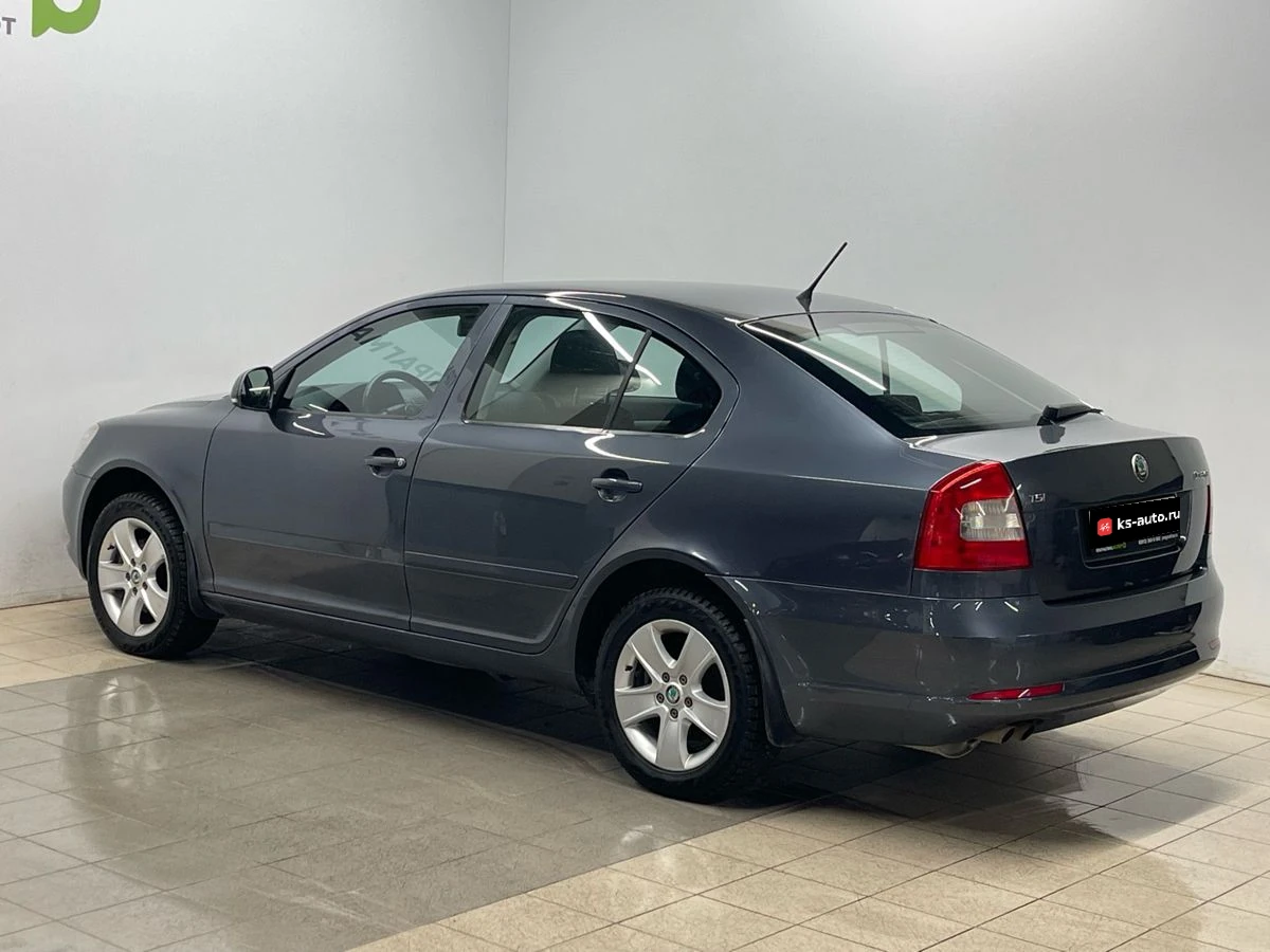 Skoda Octavia, 2011г, передний привод, механика