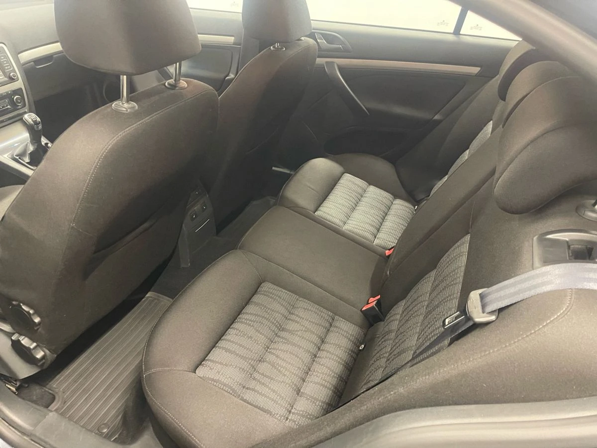 Skoda Octavia, 2011г, передний привод, механика