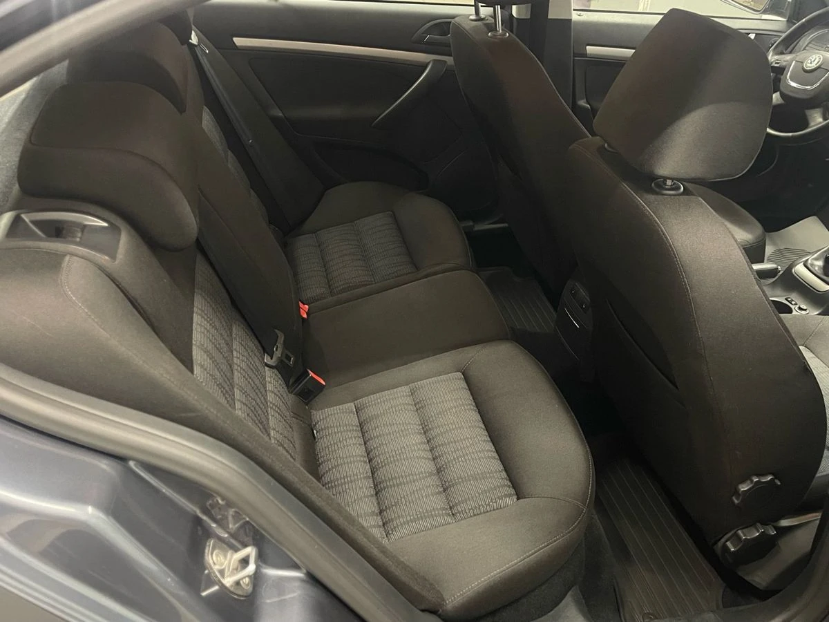 Skoda Octavia, 2011г, передний привод, механика