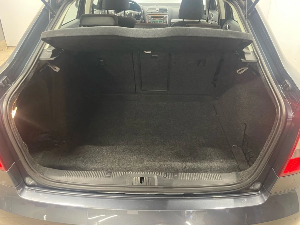 Skoda Octavia, 2011г, передний привод, механика