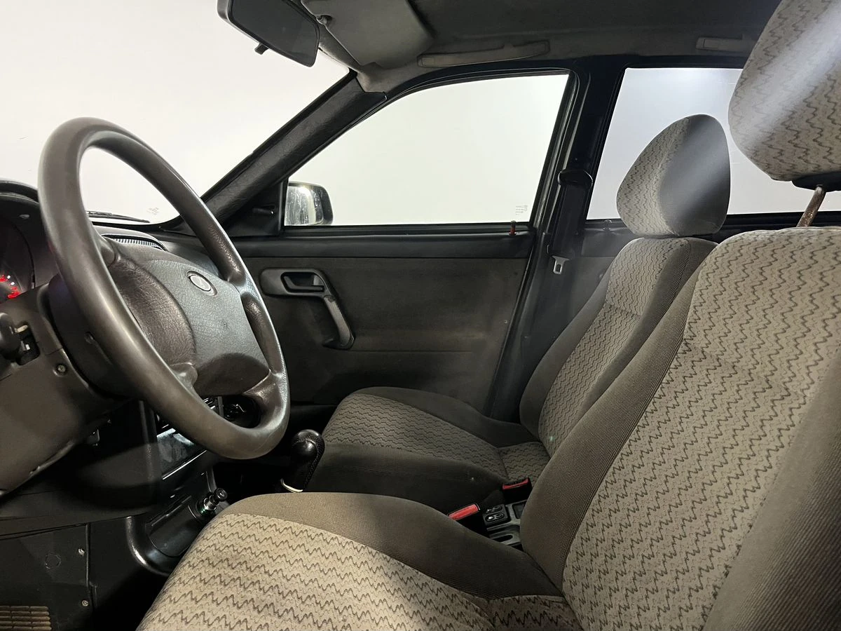 Lada (ВАЗ) 2112, 2006г, передний привод, механика